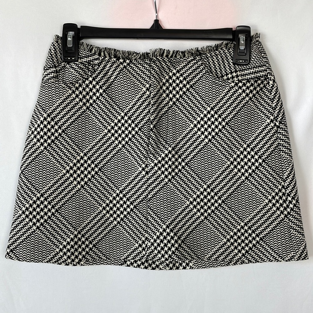 Zara Trafuluc Black and Ivory Fringe Pocketed Knit Mini Skirt - Size XS